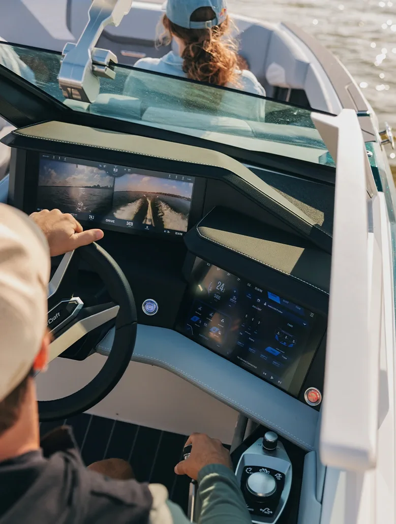 MasterCraft X23, le x helm numérique