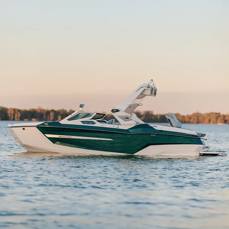 MasterCraft, vues sous différents angles — vue 3