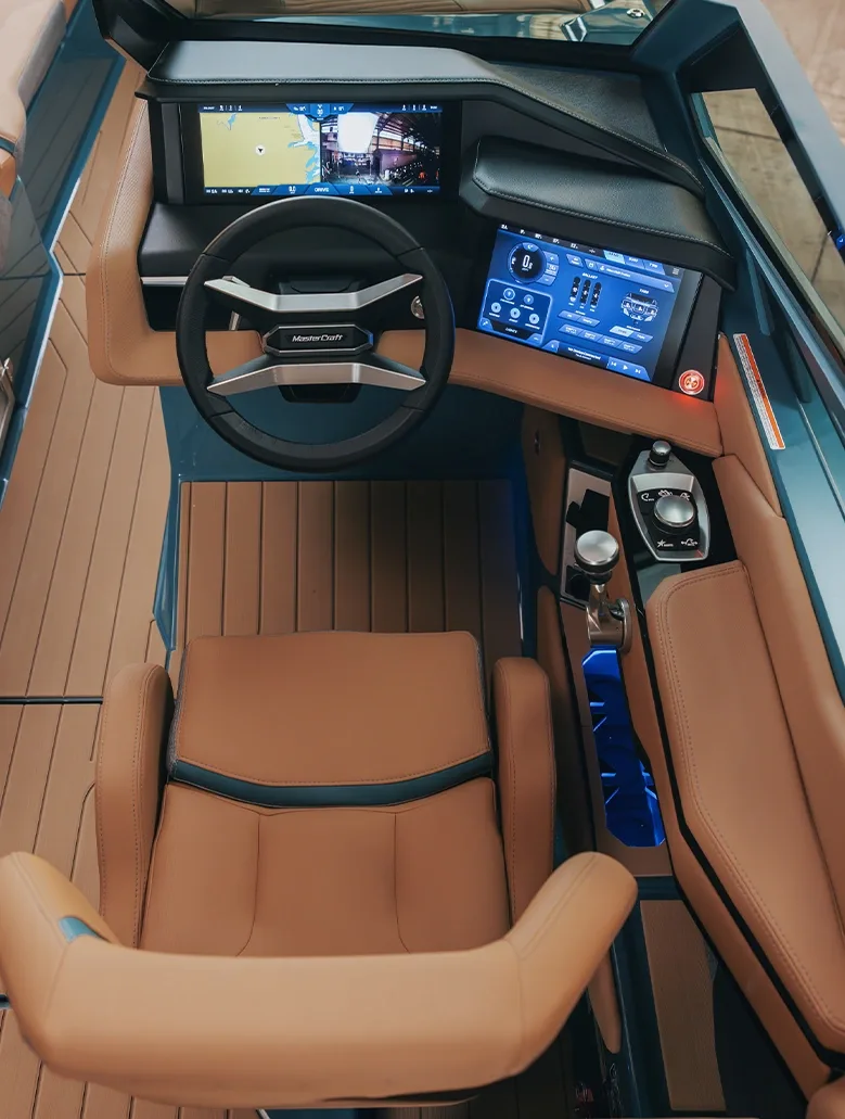 MasterCraft X24, le x helm et vision 4 caméras
