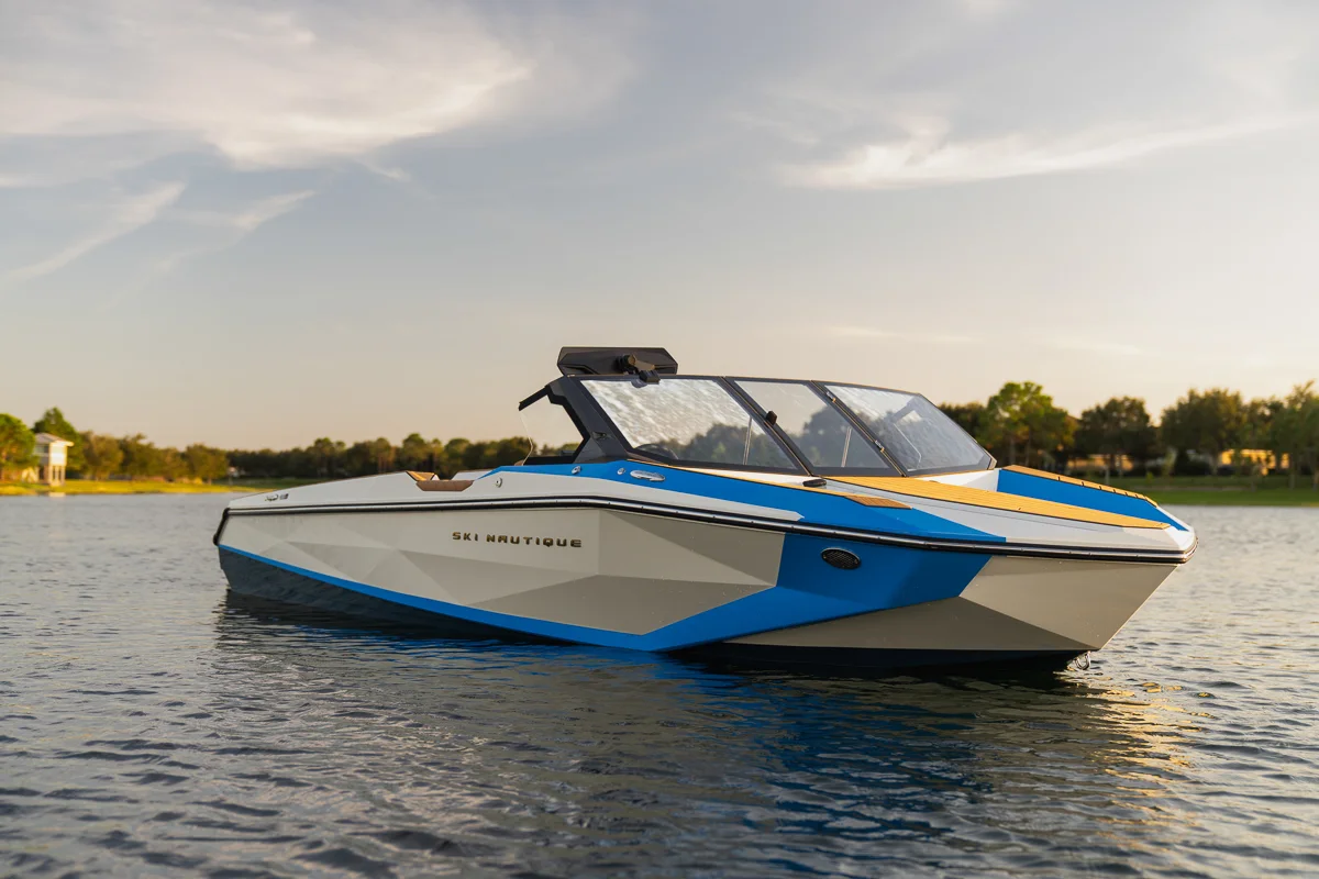 Bateau Ski Nautique vendu chez Motor Boat 74
