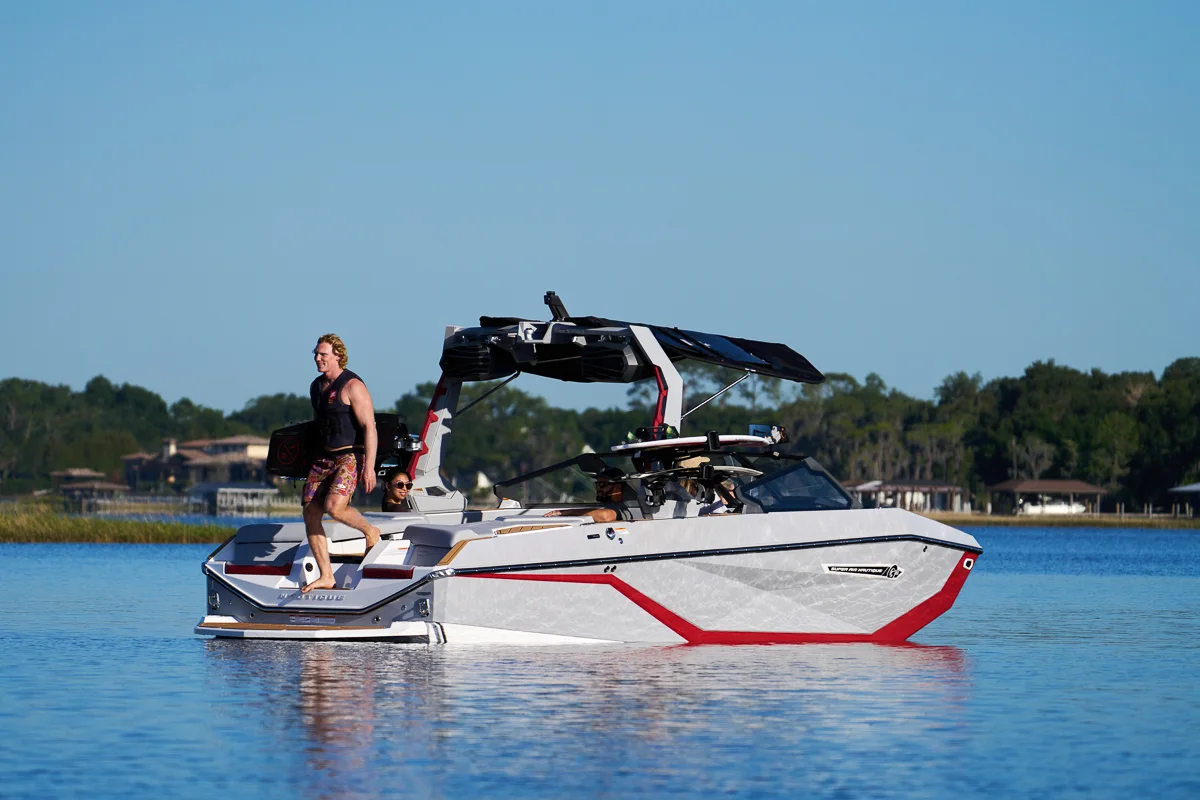 Bateau Super Air Nautique G21 vendu chez Motor Boat 74