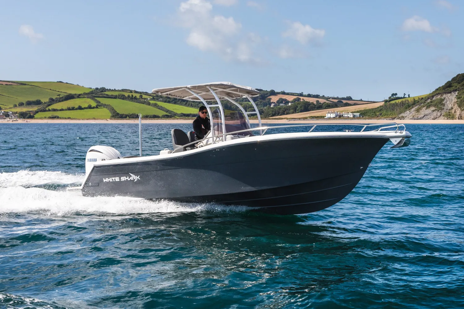 White Shark 240 CC Evo 2026, vue 2