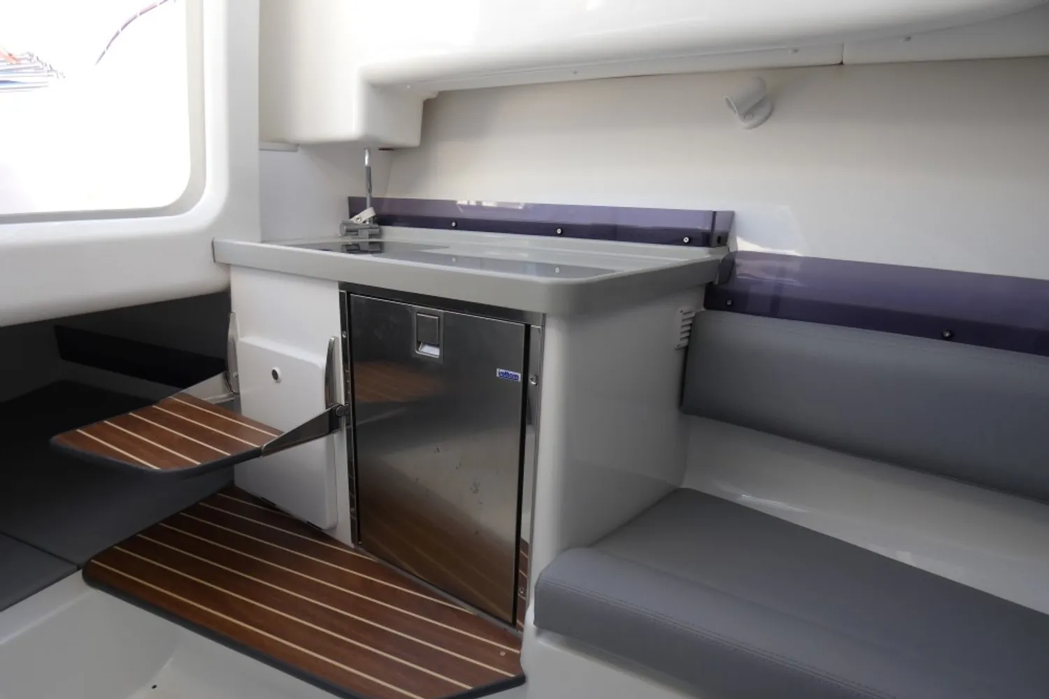 White Shark 270 SC Origin 2026, vue 3