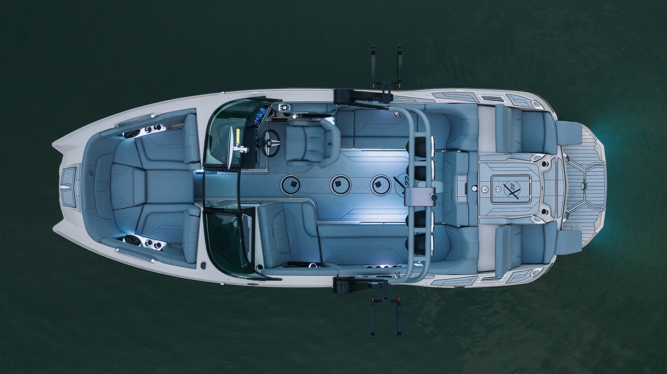 Services nautiques Motor Boat 74