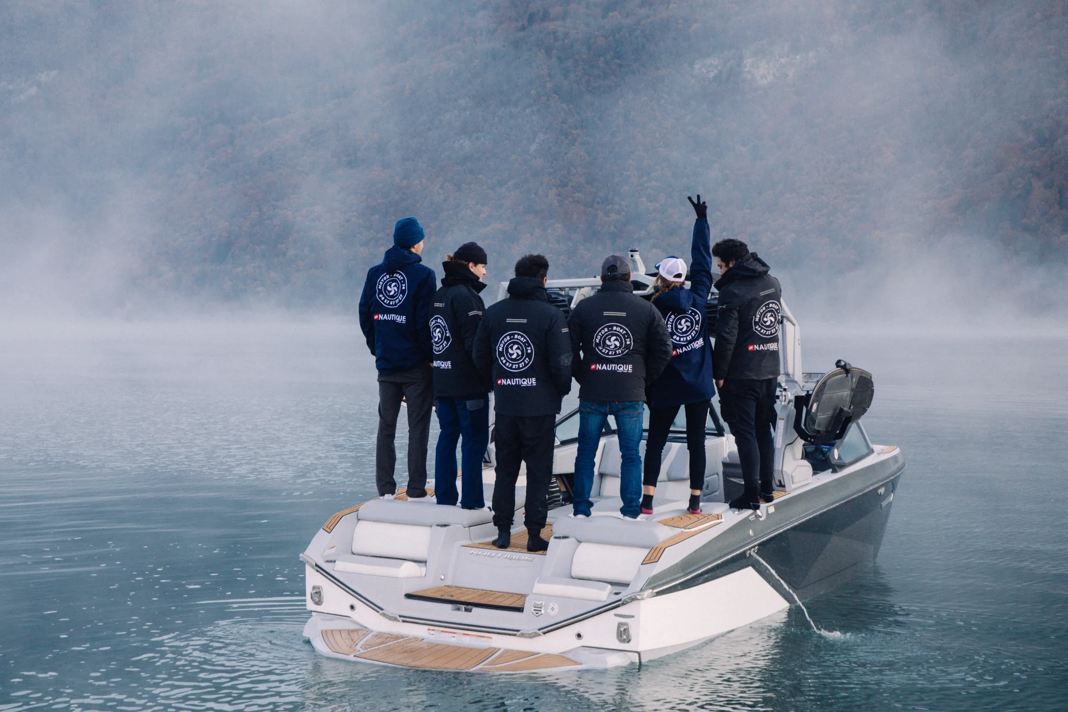 L’équipe Motor Boat 74 sur le lac